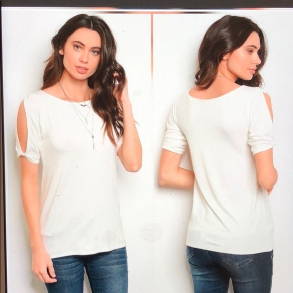 short sleeve cold shoulder top - Picture 3 of 3
